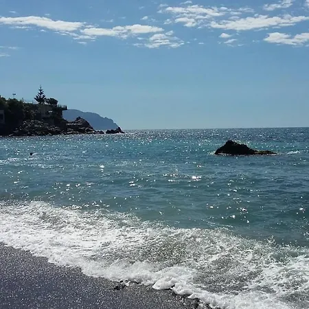 Apartman Da Vittorio Quinto Al Mare *